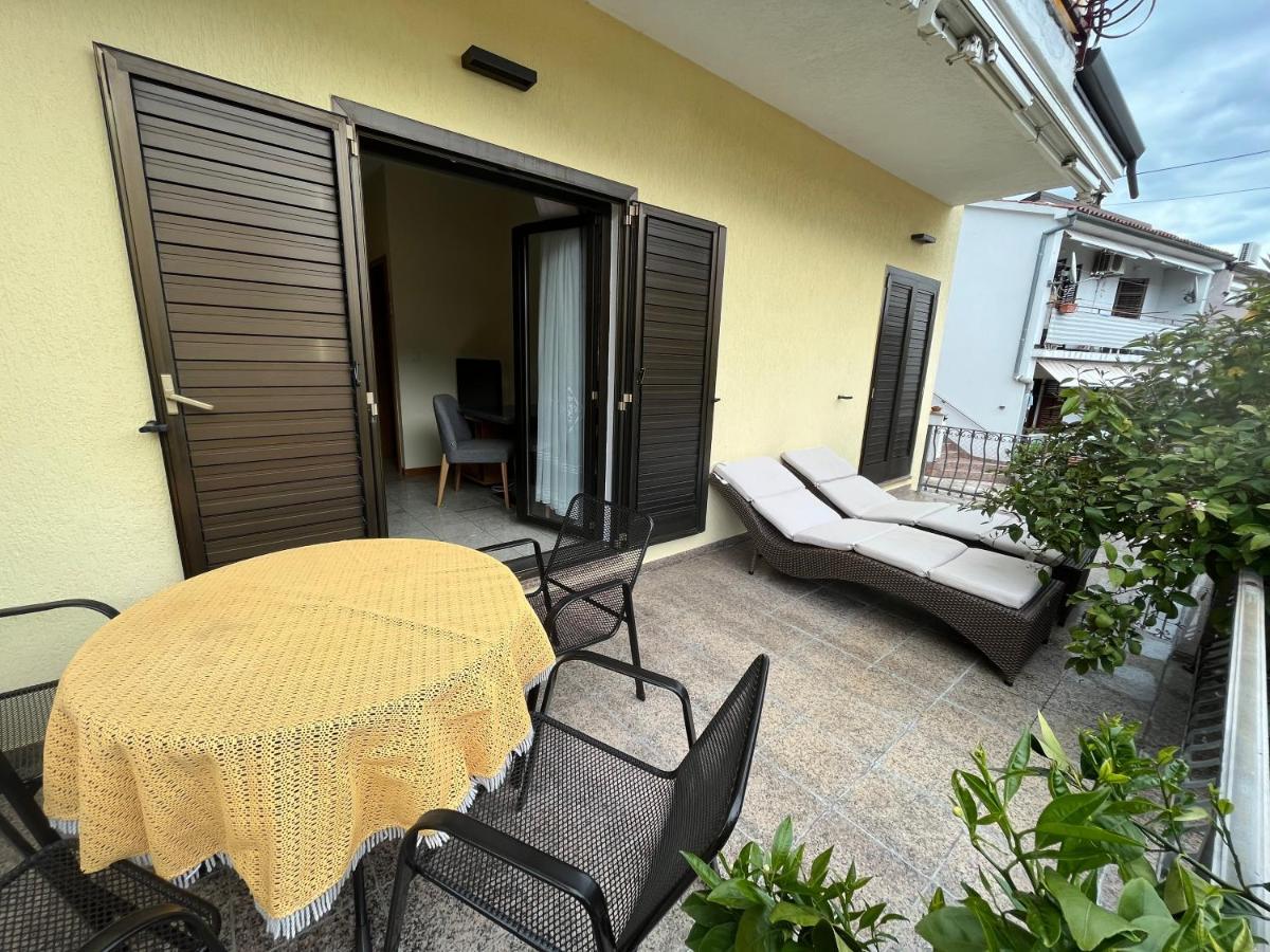Holiday Apartments Sonne Rovinj Buitenkant foto